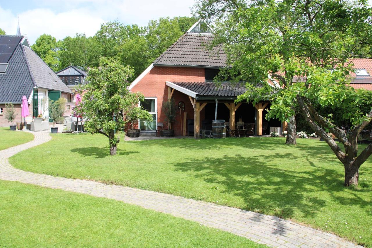 Hotel B&B Hoeve De Vredenhof Zuidlaren Exterior photo